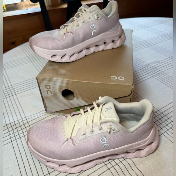 On cloudtilt - Picture 10 of 10